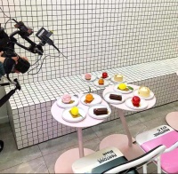 搭建网红餐饮矩阵，「LROOM」从代人孵化和自有品牌两方面来完成