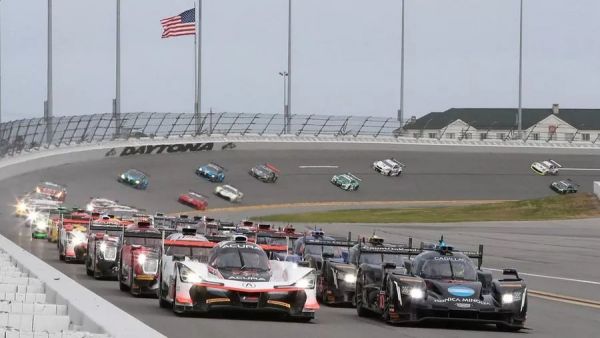 《寄生虫》横扫奥斯卡,《极速车王》凭什么扛起体育片大旗?