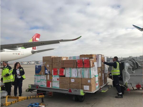 7.3 亿只口罩如何飘洋过海?|战疫⑤