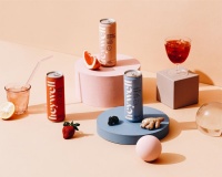 “提高免疫力”话题正热，「Heywell」把气泡水做成保健饮料