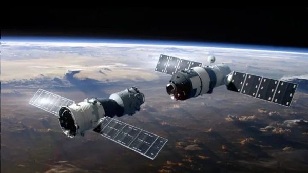 历史首次，私人卫星在轨对接卫星提供「续命」服务