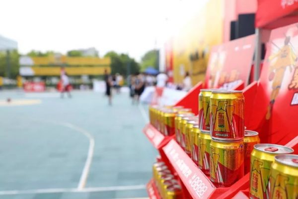 功能饮料江湖鏖战:健力宝含恨没落,东鹏特饮欲执牛耳