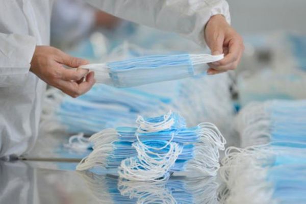 疯狂的口罩「印钞机」:月入千万,我亲历的一夜暴富