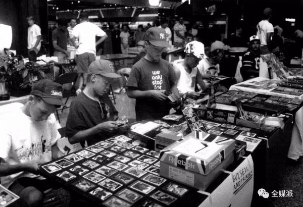 数字时代的“文艺复兴”:集卡游戏是如何重获新生的?