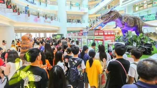 “撑不住”的抓娃娃机老板：不敢期待报复性消费