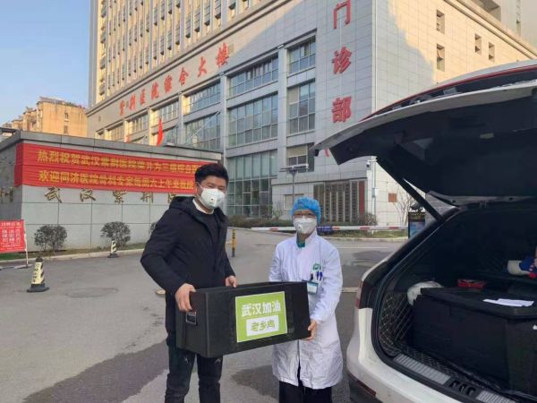 中式快餐之王老乡鸡频造爆款,危机之下企业如何逆袭?