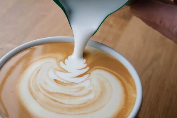 瑞幸遭遇财务造假危机:它的商业模式到底是什么?