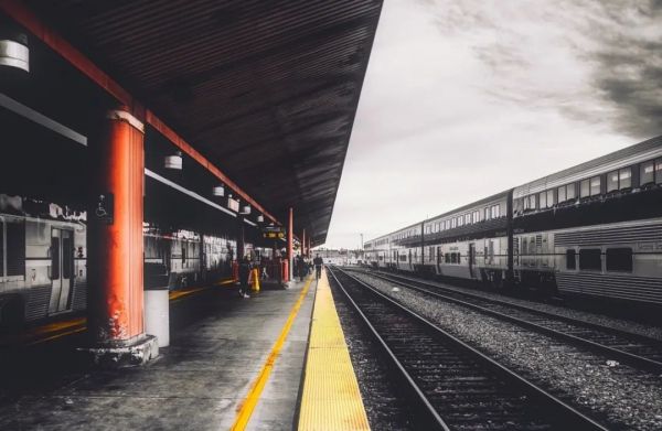 高考冲刺延长免费课战火:在线大班课争抢一个月的黄金时间