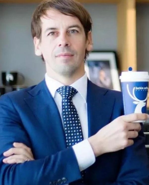 瑞幸CFO Reinout Schakel