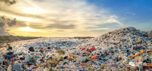 Nature封面:这种新的酶,10小时就能“吃掉”塑料瓶,分解率高达90%,还很便宜