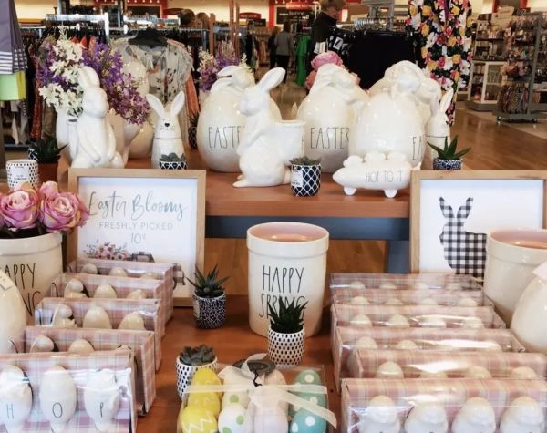 ​市值干翻44个王府井，美国最大折扣百货越萧条越火爆