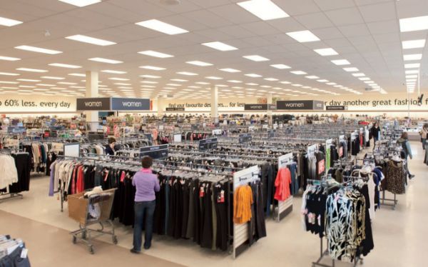 ​市值干翻44个王府井，美国最大折扣百货越萧条越火爆