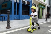 当小朋友实现“滑板车自由”,「欧美优品」选择从出行场景进入高端婴童用品市场