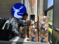 我们在瑞幸这一年：无处不在的监控、累和迷茫