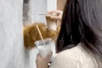 用“熊掌”卖咖啡走红！暖心背后，它能突破网红店局限吗？