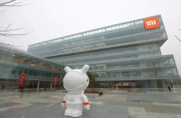 小米十年，雷军要卖万元机了