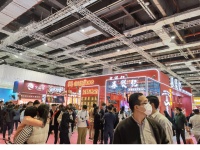 替你们逛了一场上海的加盟展，看到了两个现象…