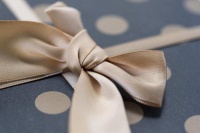 同样是电商，做奢侈品的差距为什么这么大？