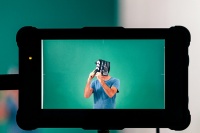 直击二创下架风波：优爱腾无差别投诉，B站被动扛鼎