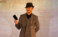 从打工人到资本家，归国偶像也想“求稳定”