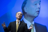 孙正义，逃离“零工经济概念股”