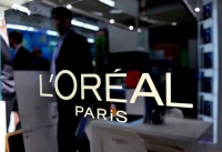 欧莱雅大型翻车现场：藏着另一个关键事实