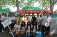 我21岁在华科骑三轮车卖水果，“脏苦累活”坚持干了8年