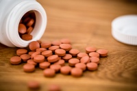 跨国药企扎堆罕见病，中国“第一股”到底香不香？