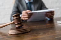 李子柒与微念事件：是商业大冒险，还是田园生活的逆袭？