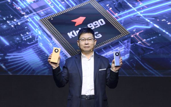 2020年10月22日，余承东发布华为旗舰机Mate40系列，其中搭载&ldquo;绝版&rdquo;的麒麟9000芯片（来源：华为）