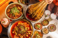 36氪首发丨做川派特色的干拌麻辣烫，「辣盘盘」完成千万元级A轮融资