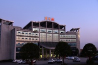 她们在找「老干妈」募资