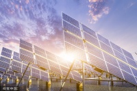 “光伏茅”改名字后要焕发第二春？