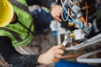 经纬股份：7成收入依赖国企，应收账款急速攀升 | IPO速递