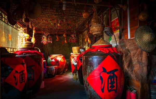 酒图,来源于视觉中国