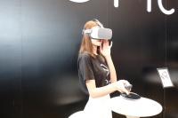 Meta向下，Pico向上？