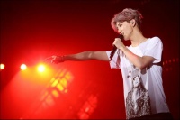 鹿晗概念股五冲IPO：半年仅赚83万，顶流依赖何解