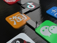 抖音顶流与淘宝的双向奔赴：一个缺稳定，一个缺内容