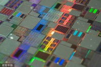 靠超低价占据市场，扣非净利润三年半亏超10亿，中欣晶圆急需上市补血| IPO速递