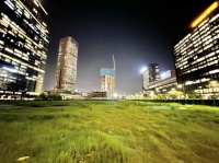 杭州主播折叠：“薇娅们”买楼置地，小主播群租房蜗居