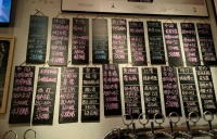 7块啤酒对瓶吹的县城，容不下百亿精酿的野心