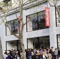 Supreme中国开店：潮流王者的复兴之路？