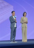 与OPPO最美产品经理同天离职引热议 王腾澄清：之前真不认识Monica